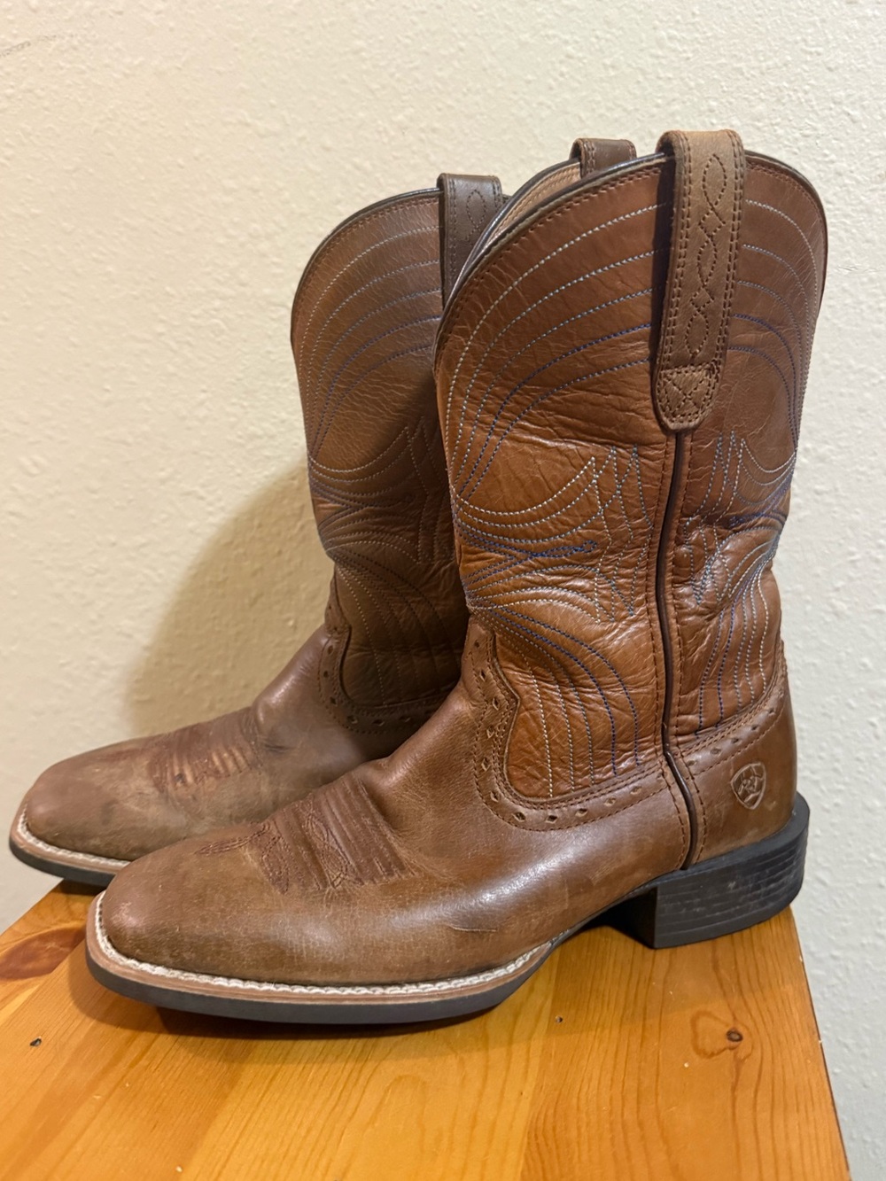 Ariat Tan/Brown sandstorm Leather Western Boots